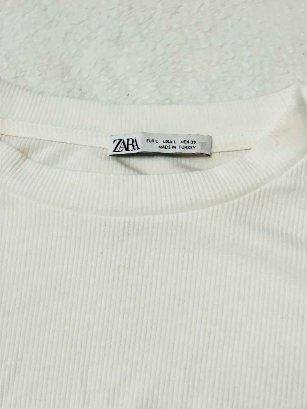 ZARA Cream Ribbed Short Sleeve Top with Side Tie Ruching Size Large EUC - Picture 3 of 6